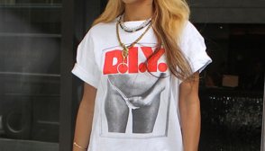 Rihanna DIY Shirt