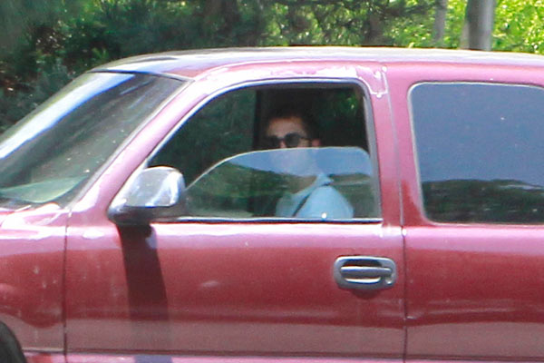 Robert Pattinson Spotted Driving — Heading To Kristen Stewart S House