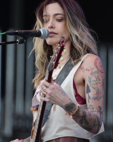 Paris Jackson performs on the Jam Cellars Stage on Day Two of Bottlerock in Napa, Ca  Pictured: Paris Jackson Ref: SPL7723947 270523 NON-EXCLUSIVE Picture by: London Entertainment / SplashNews.com  Splash News and Pictures USA: 310-525-5808 UK: 020 8126 1009 eamteam@shutterstock.com  World Rights