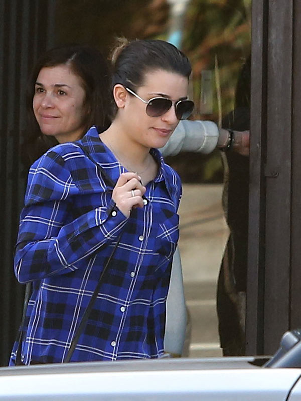 Lea Michele In Hiding Glee Star Won T Leave Home After Cory Monteith Death Hollywood Life