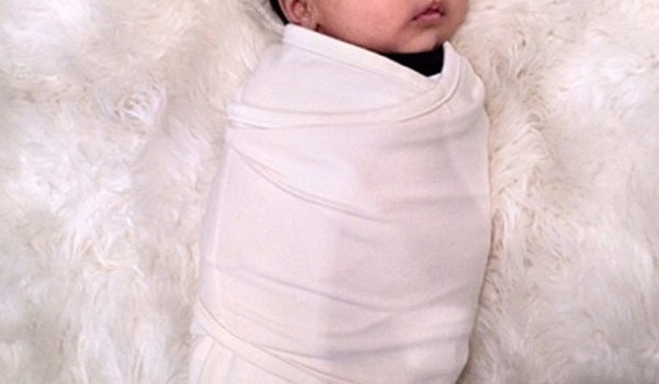 North West Photo Kim Kardashian Baby Daughter Pic