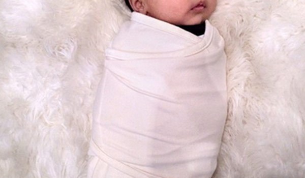 North West Photo Kim Kardashian Baby Daughter Pic