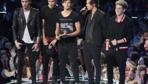 One Direction Laughs Taylor Swift Diss