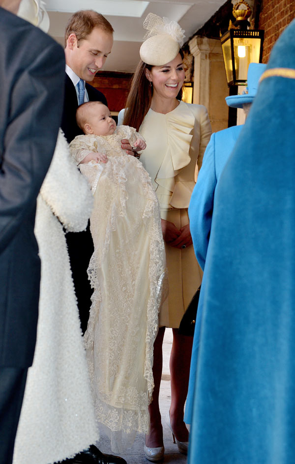 kate-middeton-prince-george-christening-fashion-ftr