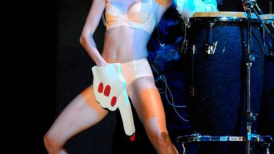Miley Cyrus Sexy Slut - Miley Cyrus Slut Shaming â€” Should Other Women Should Be Judging Her? â€“  Hollywood Life