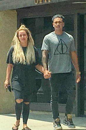 West Hollywood, CA  - *EXCLUSIVE*  - Pauly D spotted with a mystery woman in West Hollywood as singer Aubrey O'Day admits to wishing him dead after accusing him of abuse.Pictured: Pauly DBACKGRID USA 21 SEPTEMBER 2018 BYLINE MUST READ: PER / BACKGRIDUSA: +1 310 798 9111 / usasales@backgrid.comUK: +44 208 344 2007 / uksales@backgrid.com*UK Clients - Pictures Containing ChildrenPlease Pixelate Face Prior To Publication*