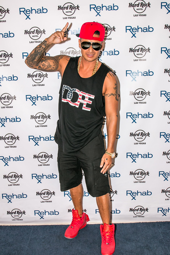 DJ Pauly D at Rehab, Las Vegas, America - 23 Aug 2015