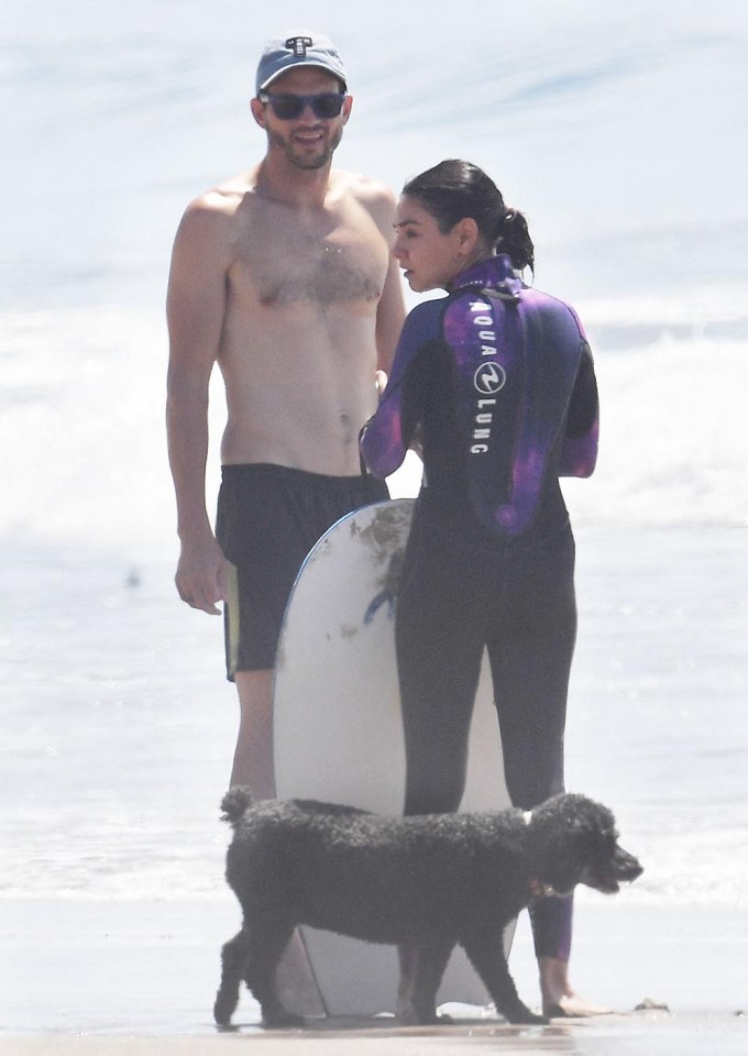 Ashton Kutcher And Mila Kunis Hit The Beach