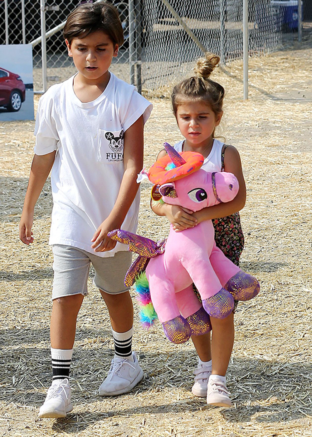 Kourtney Kardashian, Penelope Disick, Mason Disick
36th Annual Malibu Chili Cook-Off, Los Angeles, USA - 02 Sep 2017
Scott Disick steps out with mystery girl at chili festival...and nearly runs into Kourtney Kardashian at same event in Malibu