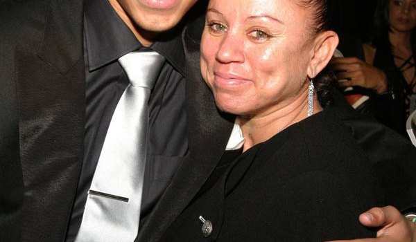 chris brown's mom