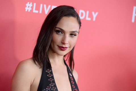 Gal Gadot: See Pics Of The ‘Wonder Woman’ Actress – Hollywood Life