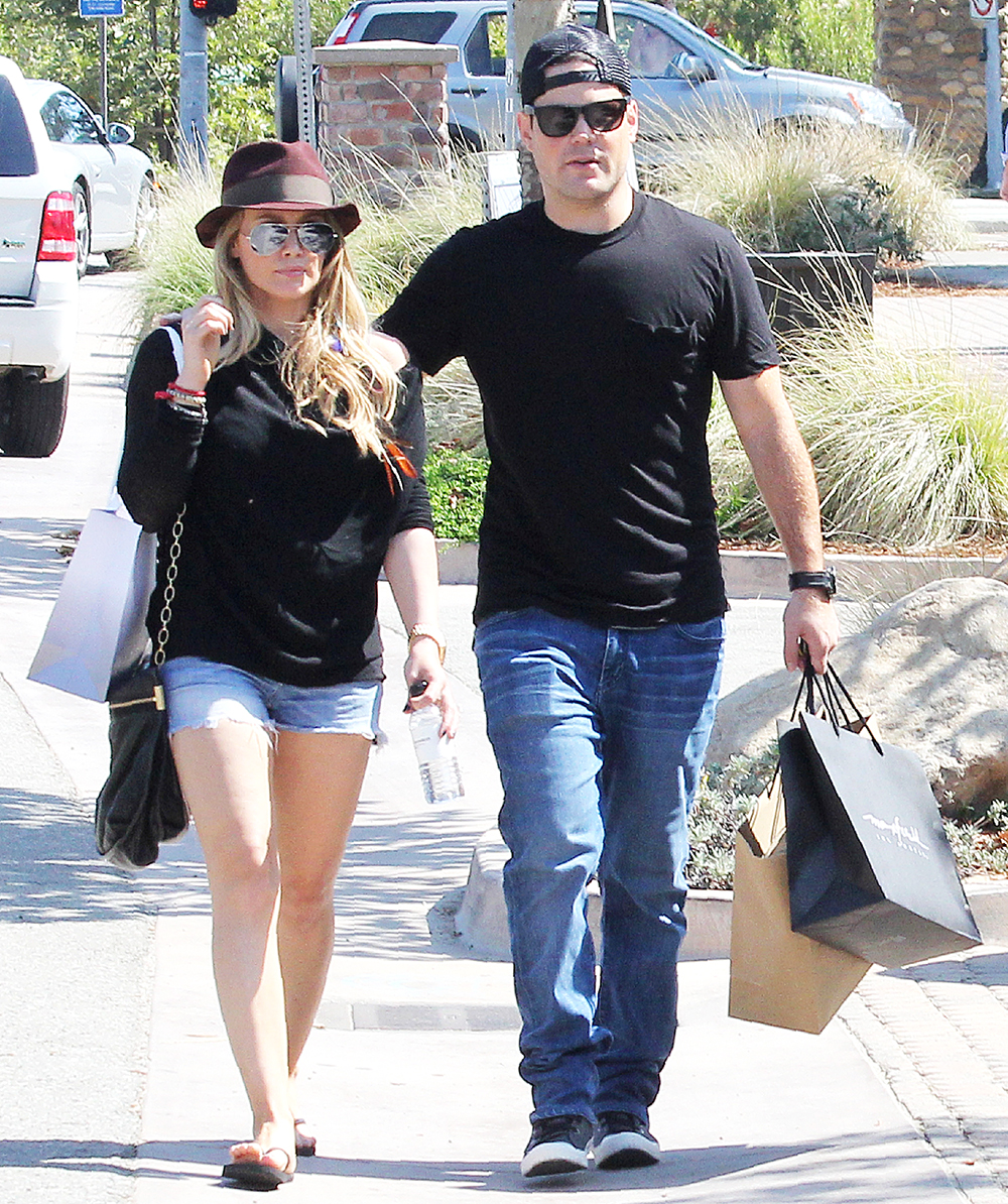 Hilary Duff and husband Mike Comrie go shopping at the Country Mart in Malibu, California, America - 13 Aug 2011