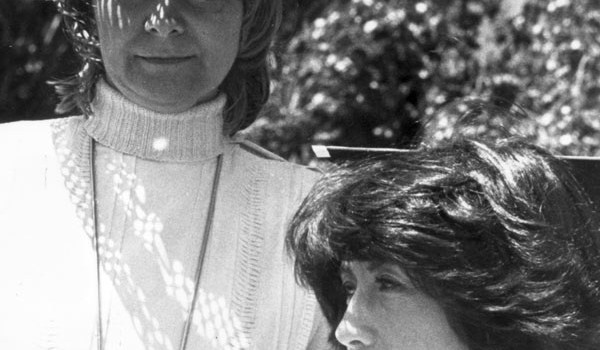 Lily Tomlin Married