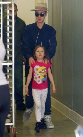 Justin Bieber, Jazmyn Bieber
Justin Bieber, Kendall Jenner and Hailey Baldwin out and about, Los Angeles, America - 23 Apr 2015
Justin Bieber takes little sister Jazmyn Bieber to Duff's Cakemix along with Kendall Jenner and Hailey Baldwin