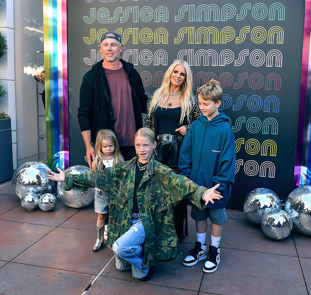 Jessica Simpson's Fashionable Daughter Maxwell Steals The Show With Funny Faces During Her Mom's Appearance In Nordstrom At The Grove In Angeles, California.