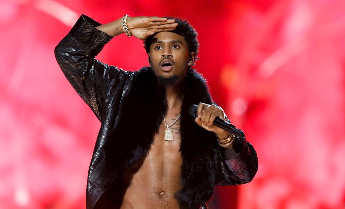 Trey Songz Looks At The Crowd