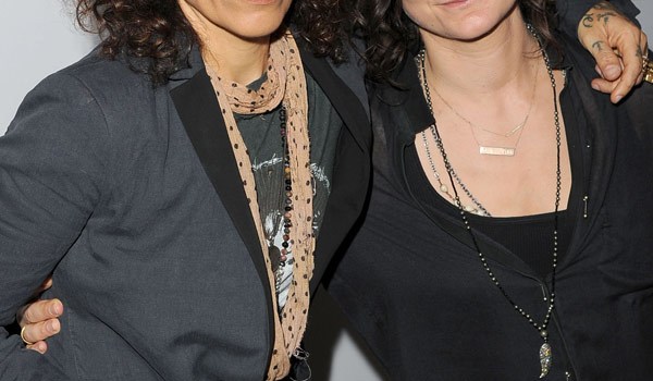 Linda Perry Sara Gilbert Married 5 Things To Know About Actress New Wife Hollywood Life