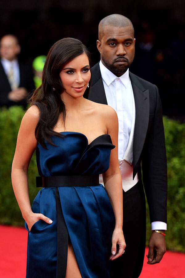 Kim Kardashian S Wedding Dress Kanye West Is Helping Design The Gown Hollywood Life