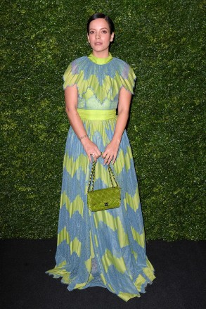 Lily Allen O jantar pré-BAFTA de Charles Finch e Chanel, Loulou's, Londres, Reino Unido - 01 de fevereiro de 2020 Vestindo Bora Aksu Mesma roupa da modelo da passarela *9881218x