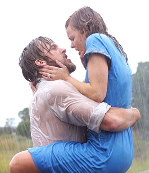 Editorial use only. No book cover usage.Mandatory Credit: Photo by New Line/Kobal/Shutterstock (5884324c)Ryan Gosling, Rachel McAdamsThe Notebook - 2004Director: Nick CassavetesNew LineUSAScene StillDramaN'oublie jamais