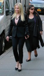 CHELSEA HANDLER OUT IN NEW YORK