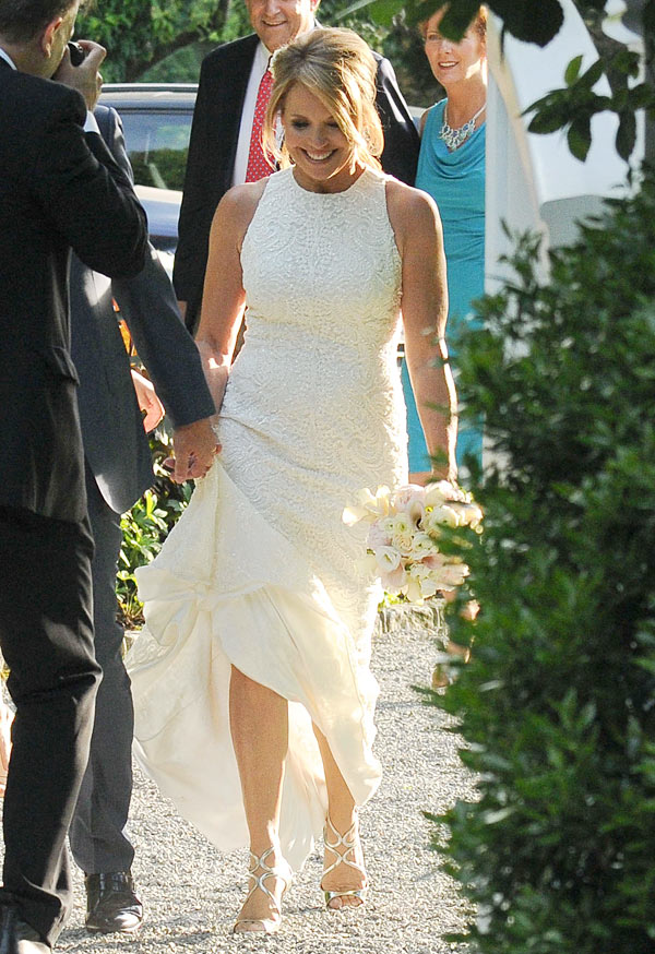 Katie Couric Married See Her Wedding Dress Hollywood Life