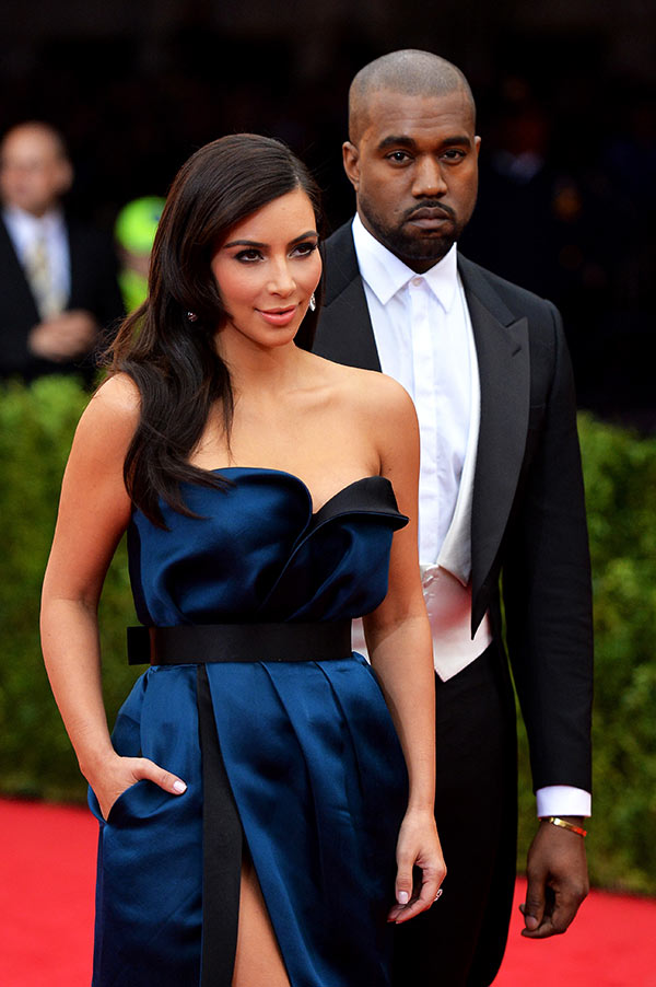Kim Kardashian Kanye West Wedding Kiss