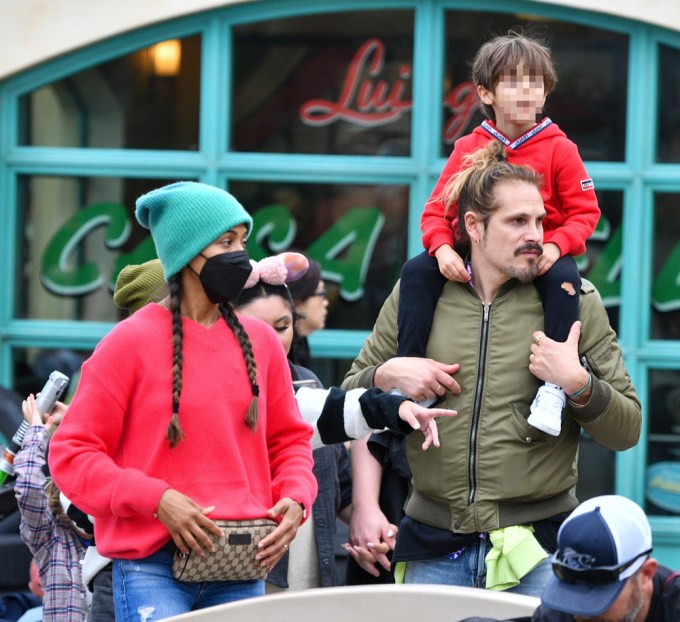 Zoe Saldana and her husband Marco Perego Saldana with their kids