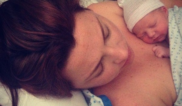 Amy Lee Gives Birth