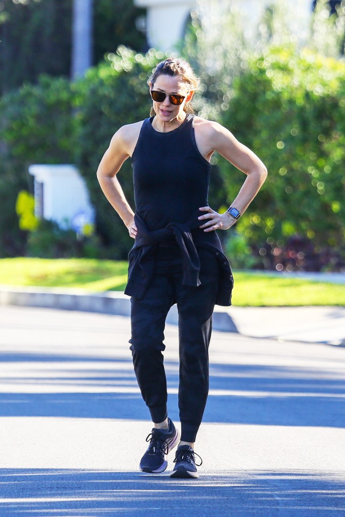 Jennifer Garner On A Walk In 2022