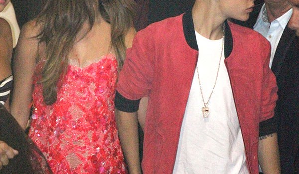 Justin Bieber Protecting Selena Gomez