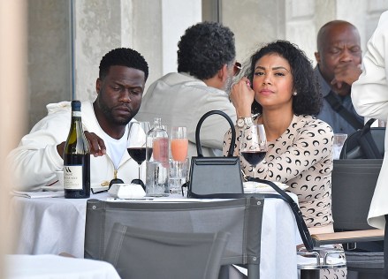 Venice, ITALY  - *EXCLUSIVE*  - Actor and comedian Kevin Hart take a well-earned break from his filming duties with his new movie 'Lift' as he enjoys a stroll and a bite to eat through the city of Venice with his wife Eniko Hart.Pictured: Kevin Hart, Eniko HartBACKGRID USA 13 MAY 2022 BYLINE MUST READ: Cobra Team / BACKGRIDUSA: +1 310 798 9111 / usasales@backgrid.comUK: +44 208 344 2007 / uksales@backgrid.com*UK Clients - Pictures Containing ChildrenPlease Pixelate Face Prior To Publication*