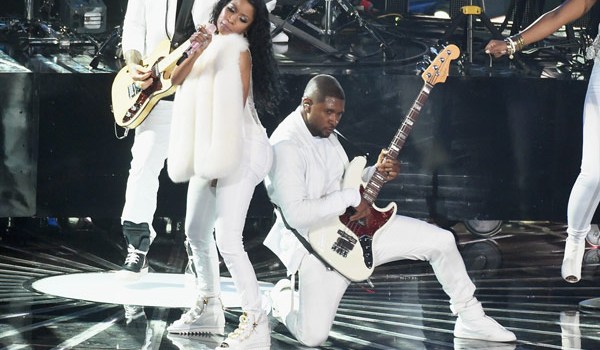 Usher Nicki Minaj VMA Performance