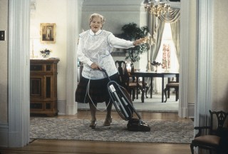 Editorial use only. No book cover usage.
Mandatory Credit: Photo by 20th Century Fox/Blue Wolf/Kobal/Shutterstock (5882306r)
Robin Williams
Mrs Doubtfire - 1993
Director: Chris Columbus
20th Century Fox/Blue Wolf
USA
Scene Still
Comedy
Madame Doubtfire