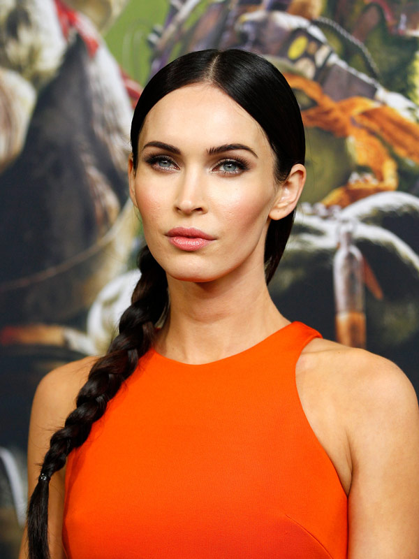 Megan Fox S Contour Makeup — How To Get Her Exact Look For ‘tmnt Premiere Hollywood Life