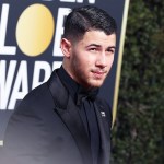 Nick Jonas Shaves Off His Beard Debuts His Fresh Faced New Look Hollywood Life