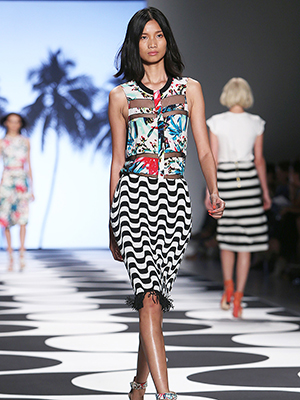 Nicole Miller Runway Pictures — Spring 2015 NY Fashion Week – Hollywood ...