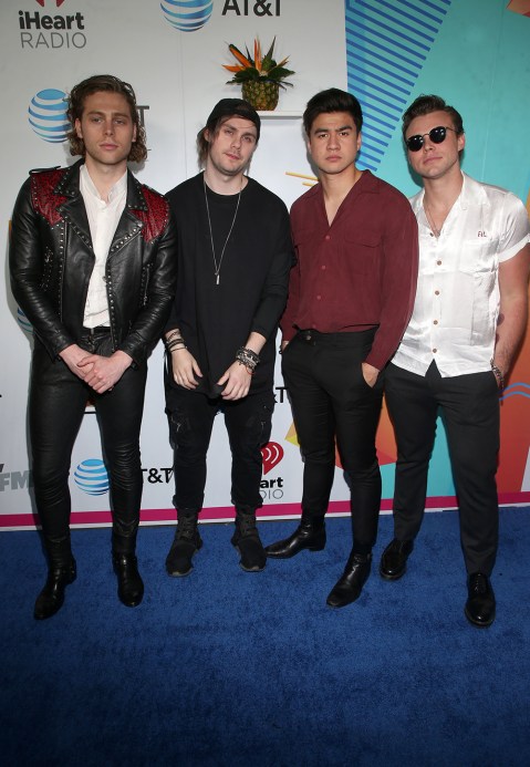 [PICS] 5 Seconds Of Summer – Hollywood Life