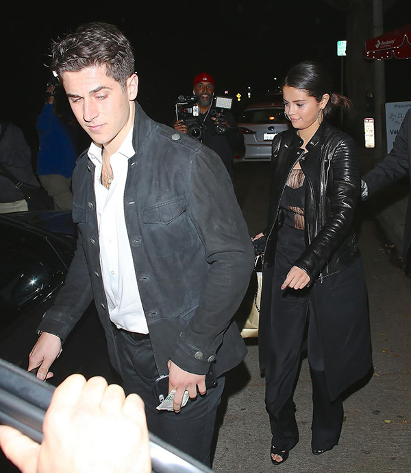 VIDEO] David Henrie & Selena Gomez's Date: Former Co-Stars Step Out  Together – Hollywood Life