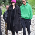 Jessie J BF Walk After Pregnancy Confirm BG