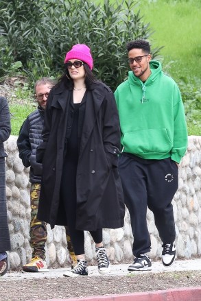 Pasadena, CA  - *EXCLUSIVE*  - Pregnant Jessie J covers up her growing baby bump in a black coat as she goes to the Rose Bowl Flea Market with her boyfriend Chanan Colman and friends on Sunday.The "Price Tag" singer, 34, revealed on Friday that she is expecting in an emotional Instagram video set to her song "Sunflower.""I am so happy and terrified to finally share this," she wrote showing a positive pregnancy test.The news comes just a little over a year after the singer shared the devastating news that she had suffered a miscarriage. Jessie J gave an emotional, two-hour acoustic gig in front of around 200 fans at The Hotel Cafe in LA in November 2021 just a day after suffering a miscarriage, sharing the news with the audience gathered at the venue. During the intimate gig, Jessie spoke of how devastated she was and told how she had been told in 2015 that she would never have children.Pictured: Jessie J, Chanan ColmanBACKGRID USA 9 JANUARY 2023 USA: +1 310 798 9111 / usasales@backgrid.comUK: +44 208 344 2007 / uksales@backgrid.com*UK Clients - Pictures Containing ChildrenPlease Pixelate Face Prior To Publication*