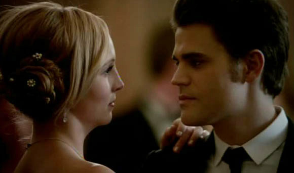 The Vampire Diaries Caroline Stefan Dating