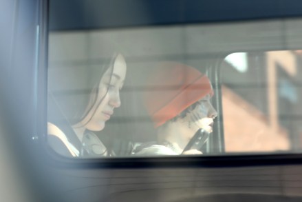 Los Angeles, CA - *EXCLUSIVE* - Noah Cyrus and Lil Xan appear to be back together after a very nasty public breakup.  The couple were spotted driving around Los Angeles with their dog in the back seat, getting some fresh air through the window.  Pictured: Noah Cyrus, Lil Xan BACKGRID USA APRIL 3, 2020 AUTHOR BYLINE SHOULD READ: BACKGRID USA: +1 310 798 9111 / usasales@backgrid.com UK: +44 208 344 2007 / uksales@backgrid.com *Customers from UK - Photos containing Children, please pixelate the face before posting*