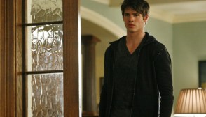 The Vampire Diaries Steven R. McQueen Leaving