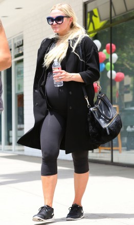 Ashlee Simpson
Ashlee Simpson and Evan Ross out and about, Los Angeles, America - 12 May 2015
Ashlee Simpson, Evan Ross leaving the gym in Studio City
