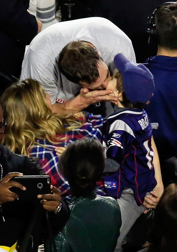 gisele-bundchen-tom-brady-super-bowl-2015-6-gty