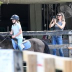 Gisele Bundchen & Kids Vivian & Ben Shopping In Miami: Photos – Hollywood  Life