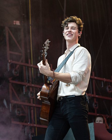 Shawn Mendes performs on Day 3 of the Austin City Limits Music Festival's second weekend, in Austin, Texas 2018 City Limits Music Festival - Weekend 2 - Day 3, Austin, USA - 14 Oct 2018