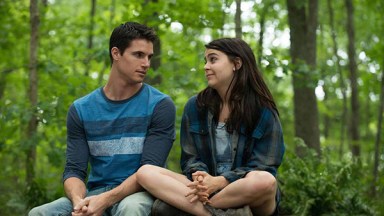 The Duff Robbie Amell Mae Whitman