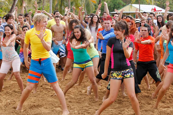 Teen Beach 2 Trailer